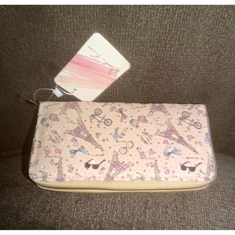 Beige Paris Eiffel Tower Graphic Print Zip-Around Women's Faux Leather Wallet